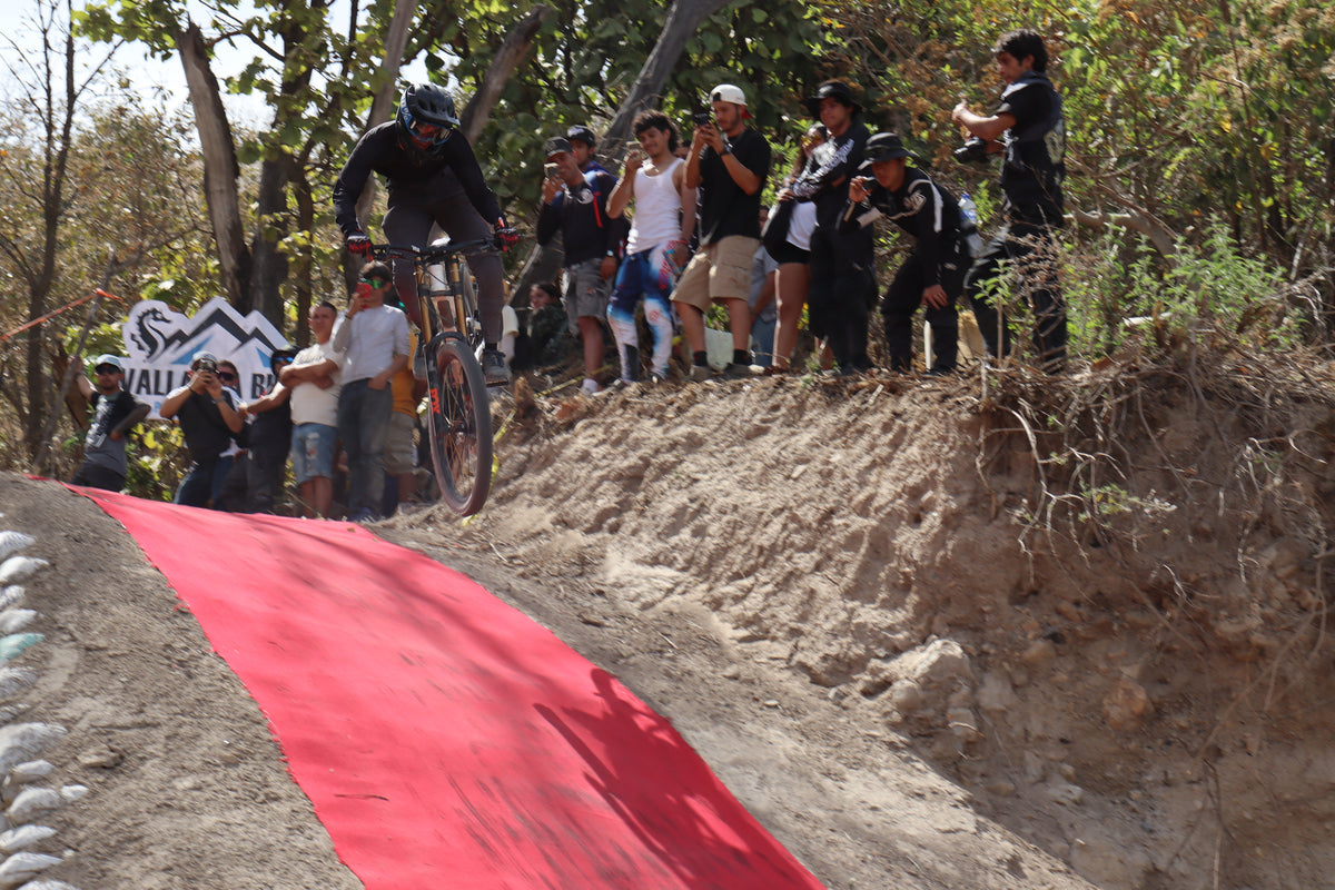 Ojodetoro en Open Downhill Bugambilias.