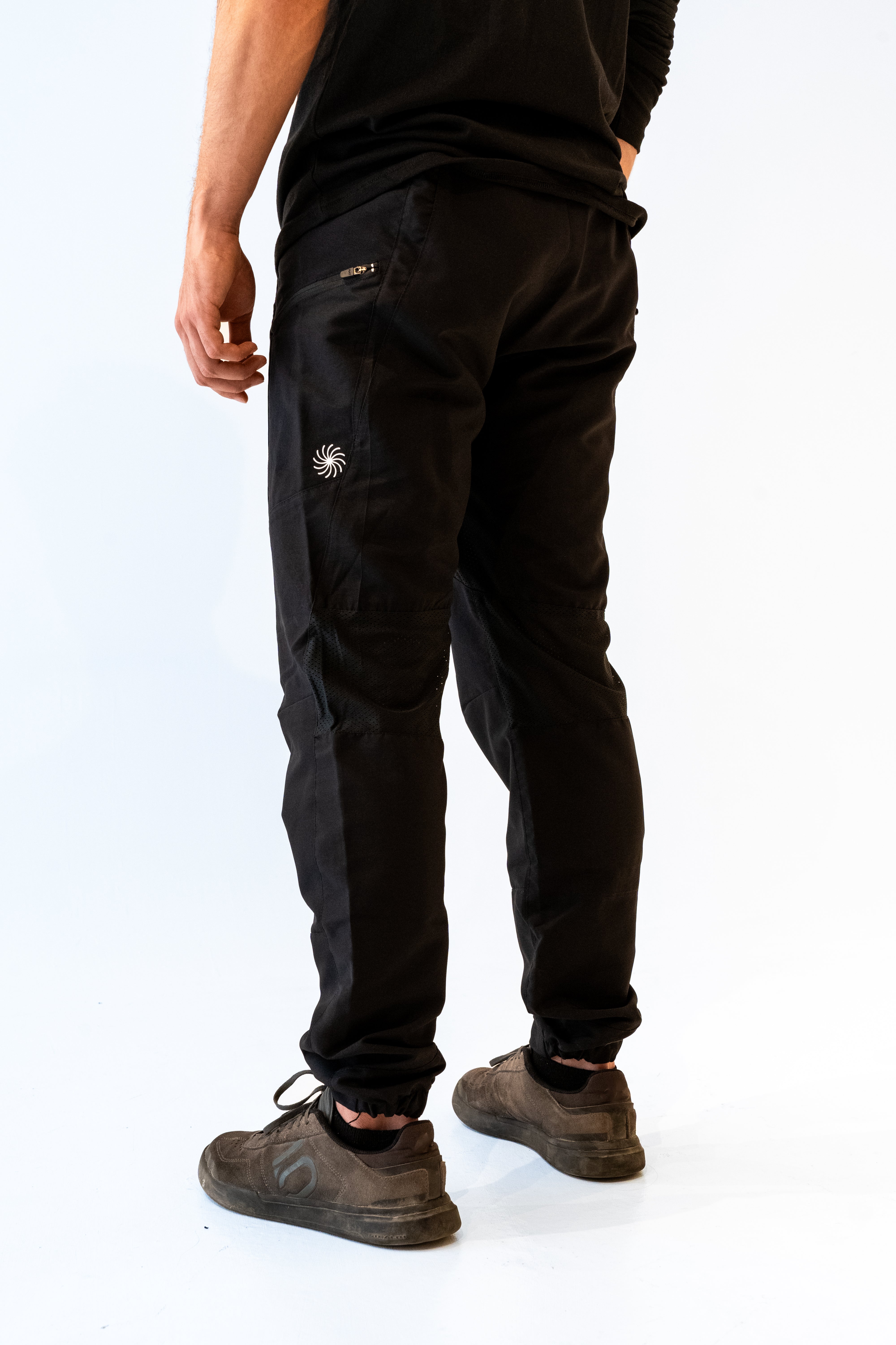 Pantalones Sendero / Negro