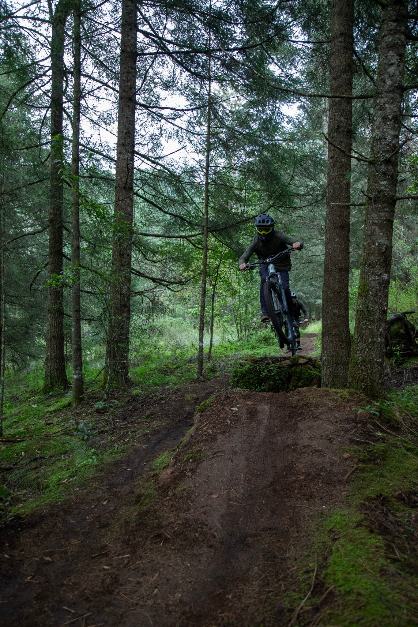 HydroFlex Pants | Technical Water-Repellent – Gris Obscuro