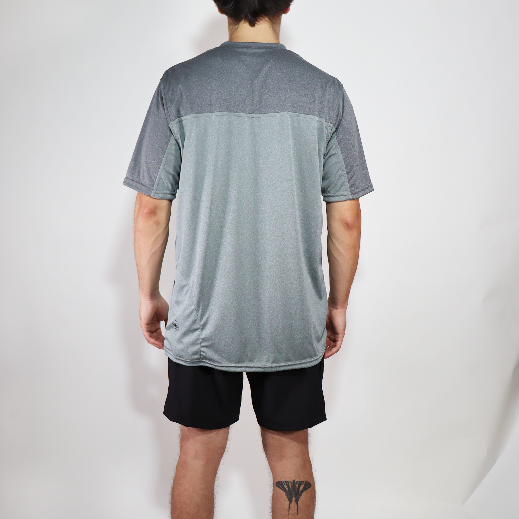 Playera M/C Summit Gris Claro