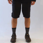 Cargar imagen en el visor de la galería, MTB SHORTS 2.0 / Negro
