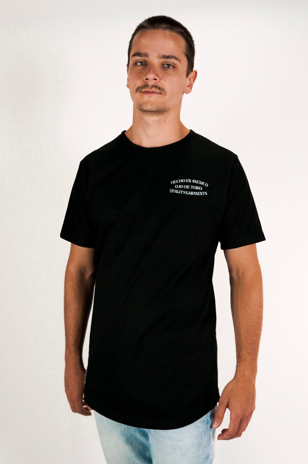 Origins Tee | Negra - OjoDeToro